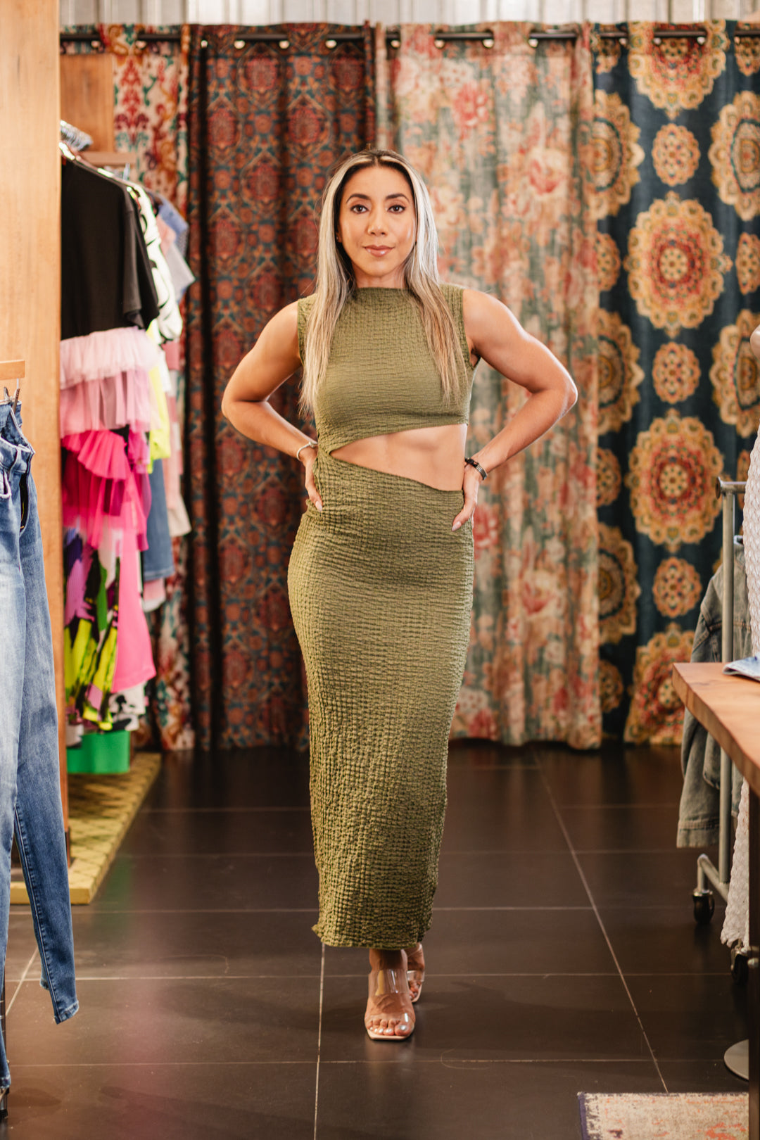 Vestido Verde Cut Out
