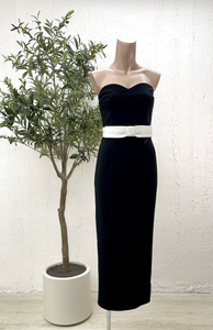 Vestido Strapless Negro Cinto Blanco